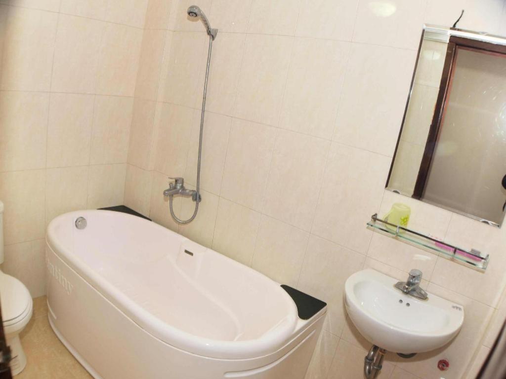 Kangaroo Hostel Hanoi Exterior photo